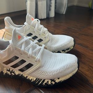 adidas ultra boosts 20- 7.5 woman’s